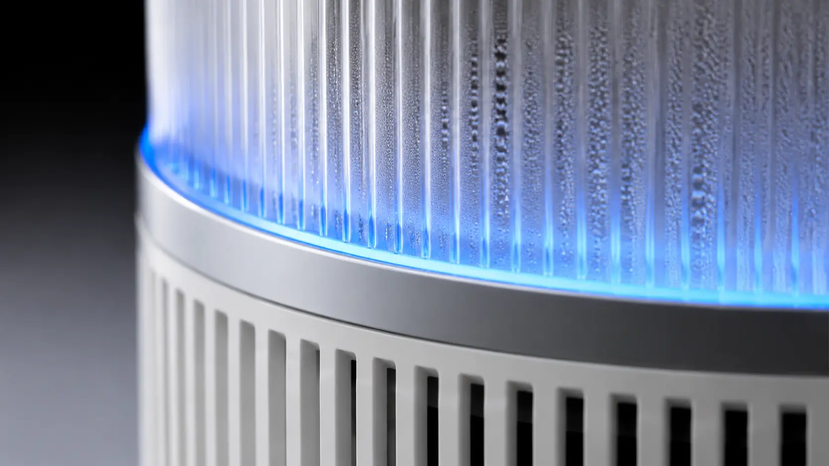 Close-up of fine moisture droplets inside the humidifier